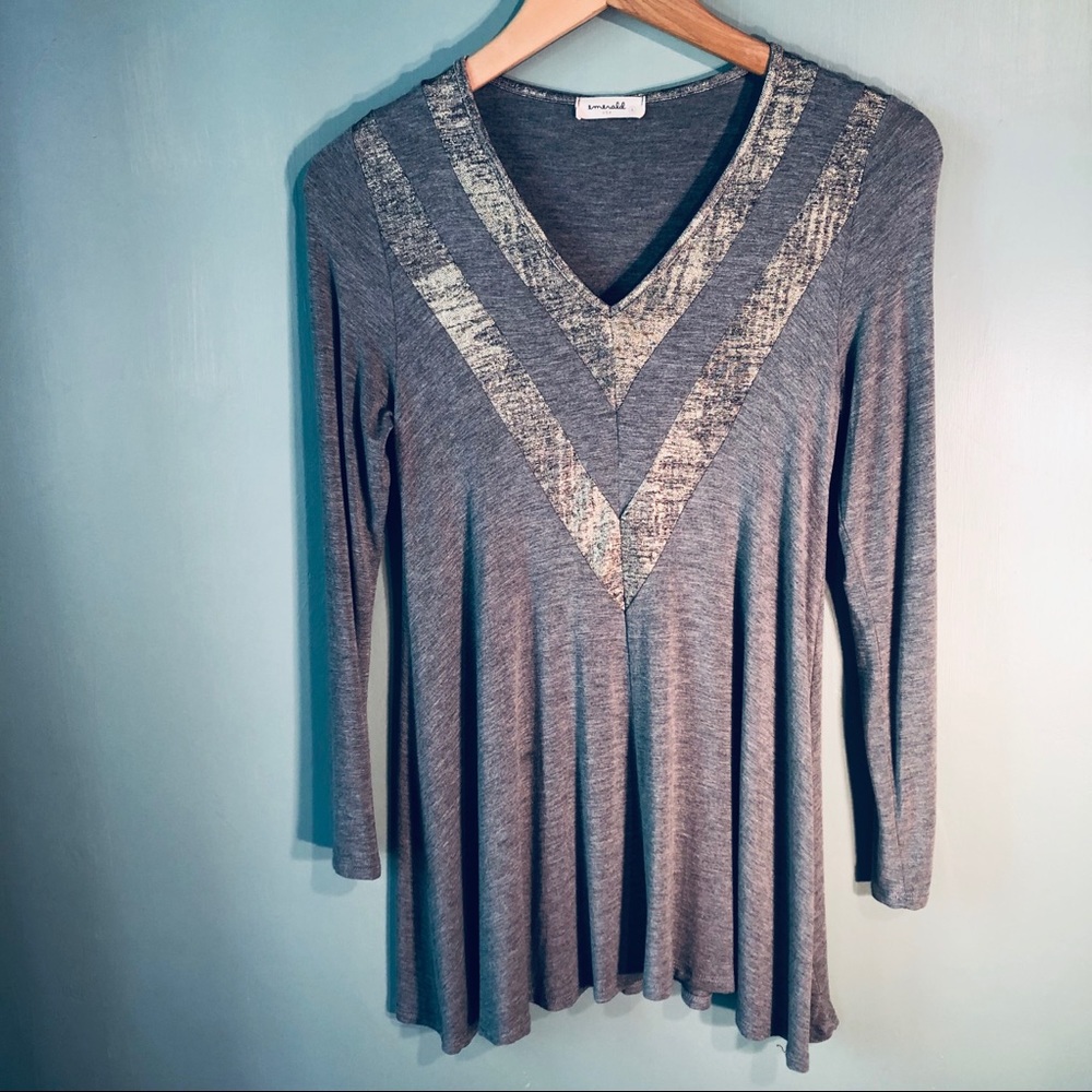 Emerald Brand Tunic Top Grey and Gold Rayon Spandex V Neck Long Sleeve